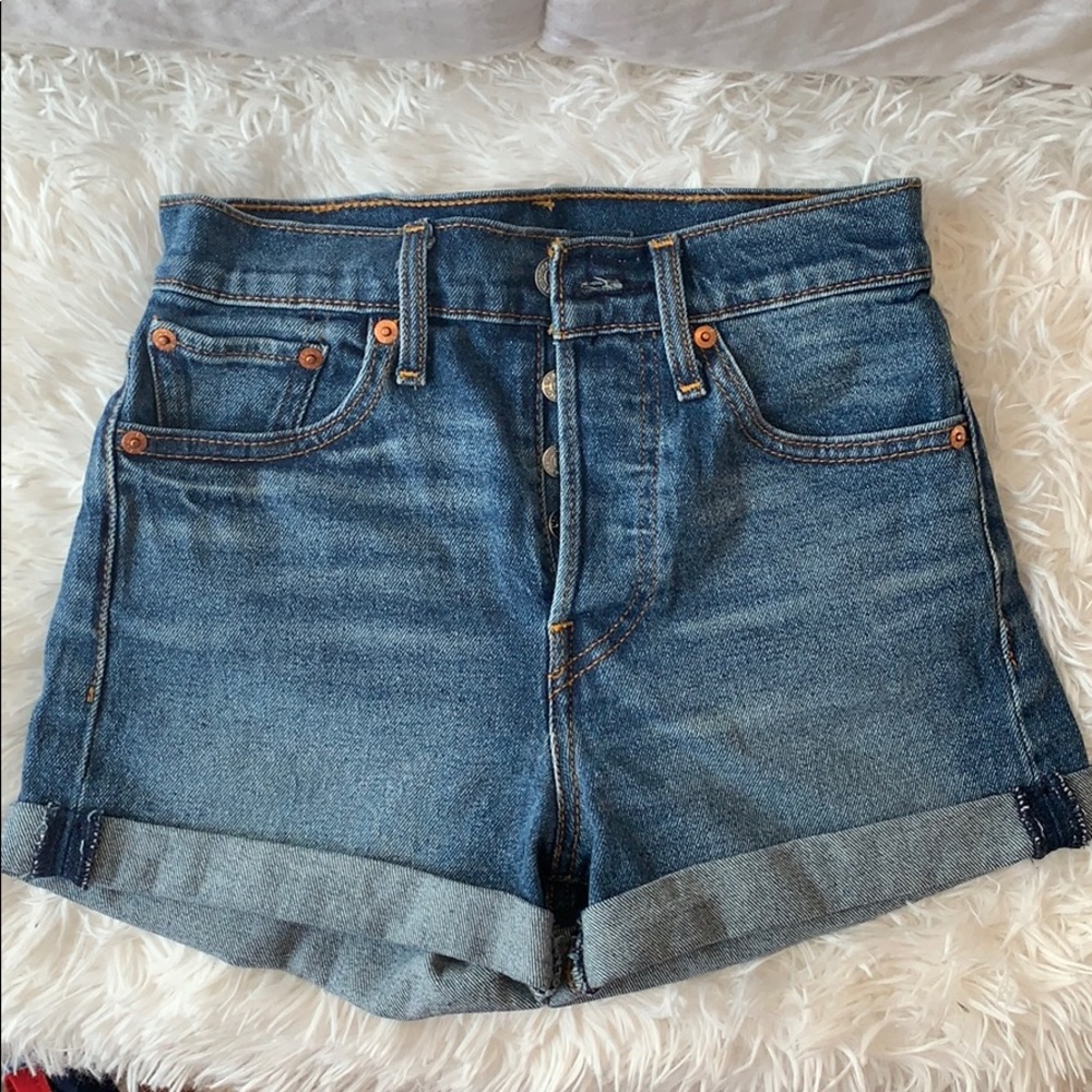 levi denim shorts
